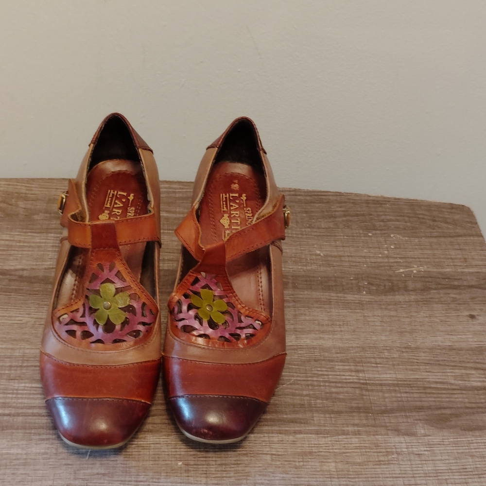Lartiste Jardin Shoes EUC